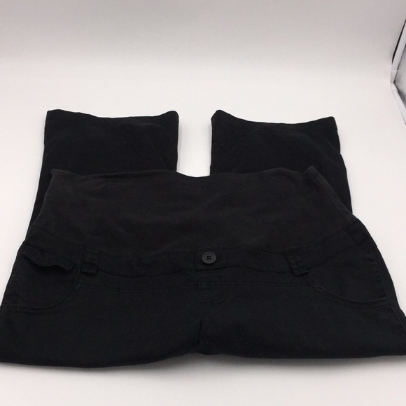 Thyme Maternity Capris Black Size Medium - Picture 10 of 12